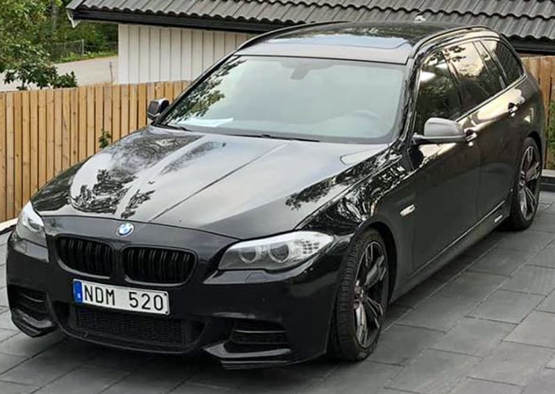 Svart BMW M 550D Xdrive Touring stulen i Saltsjö-Boo öster om Stockholm