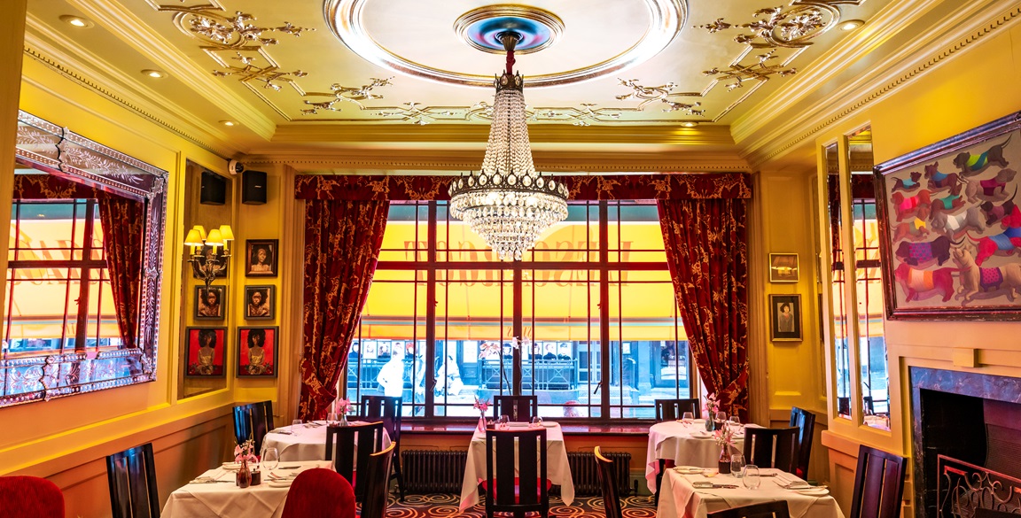 The front dining room at L’Escargot,
