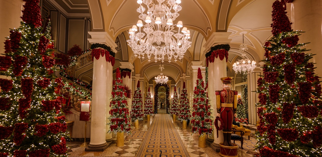 Interior of Villa d'Este - Christmas theme