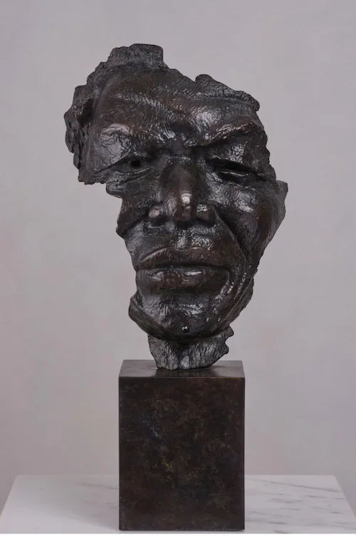 Nelson Mandela sculpture by Sabine Roemer