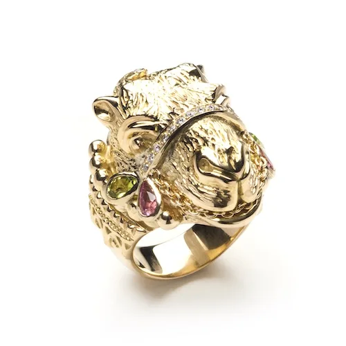 Camel ring by Sabine Roemer
