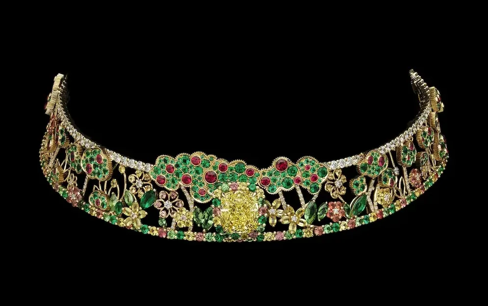 Necklace from the Dior Milly Dentelle collection