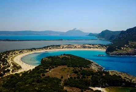 Omega Beach, Costa Navarino