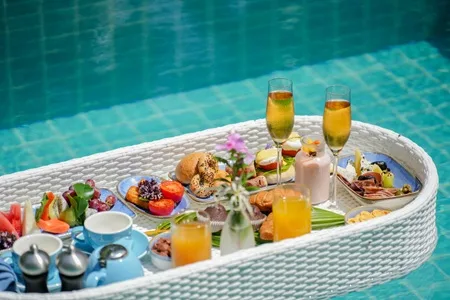 breakfast for two Love in Paradise Package. 