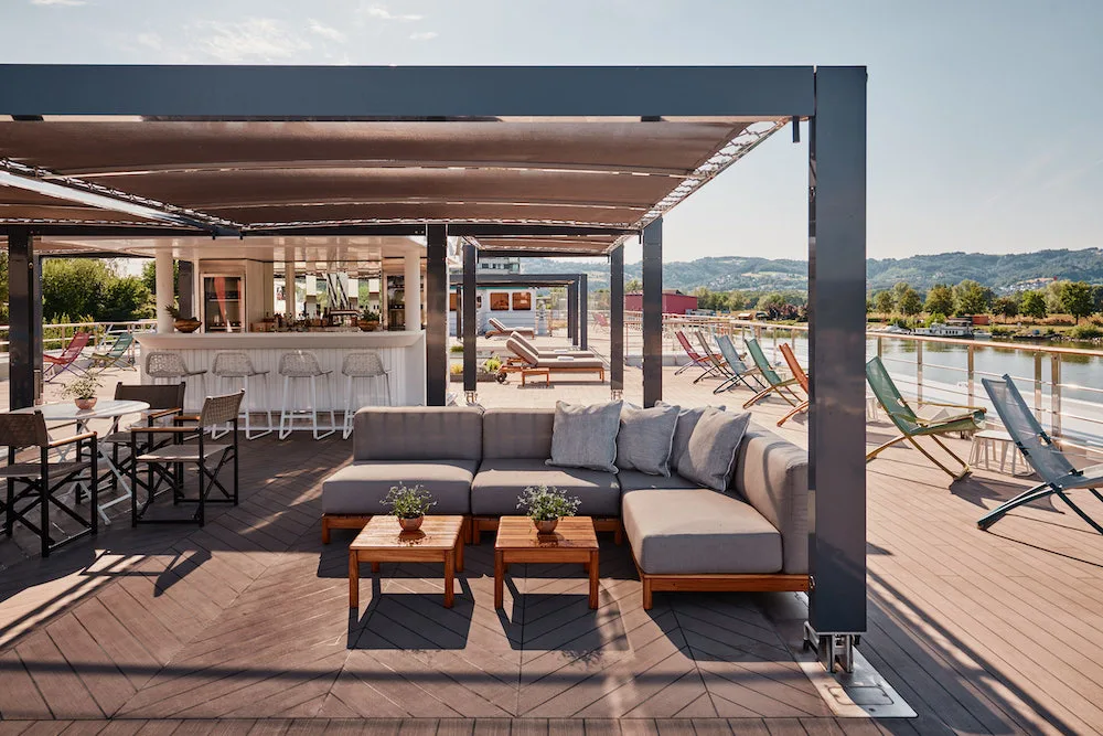 Riverside Mozart's Deck Bar