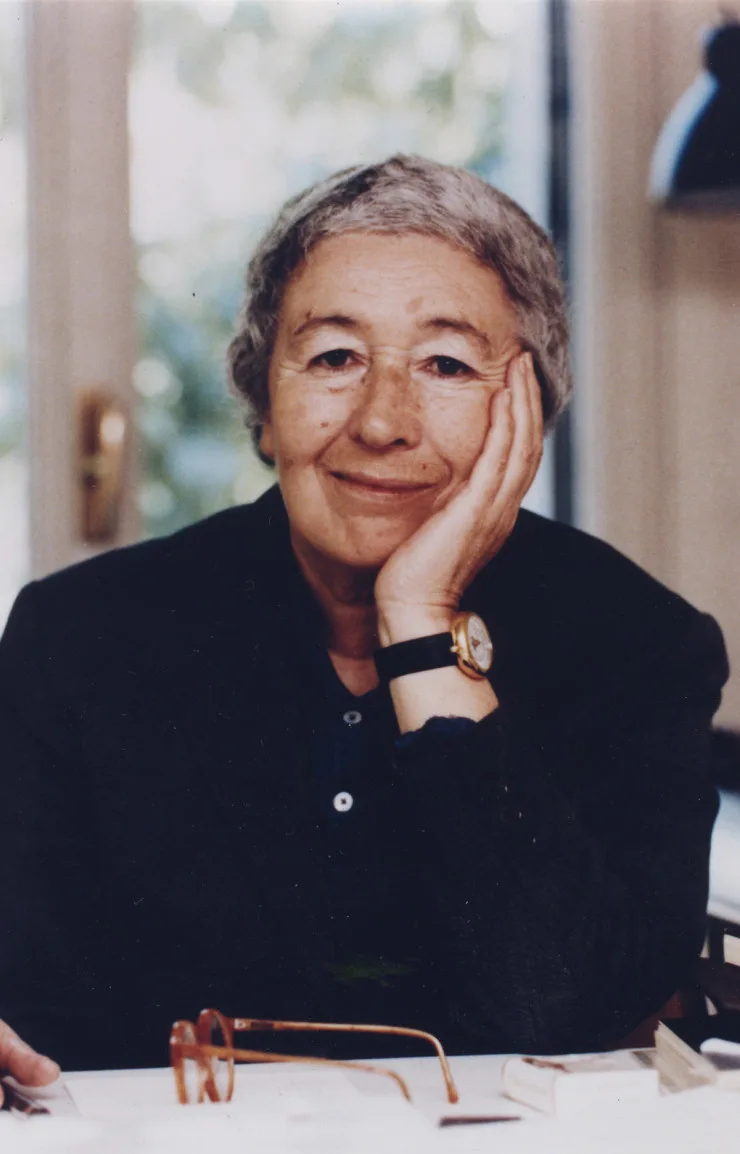 Gae Aulenti wearing the Louise Vuitton Monterey I.