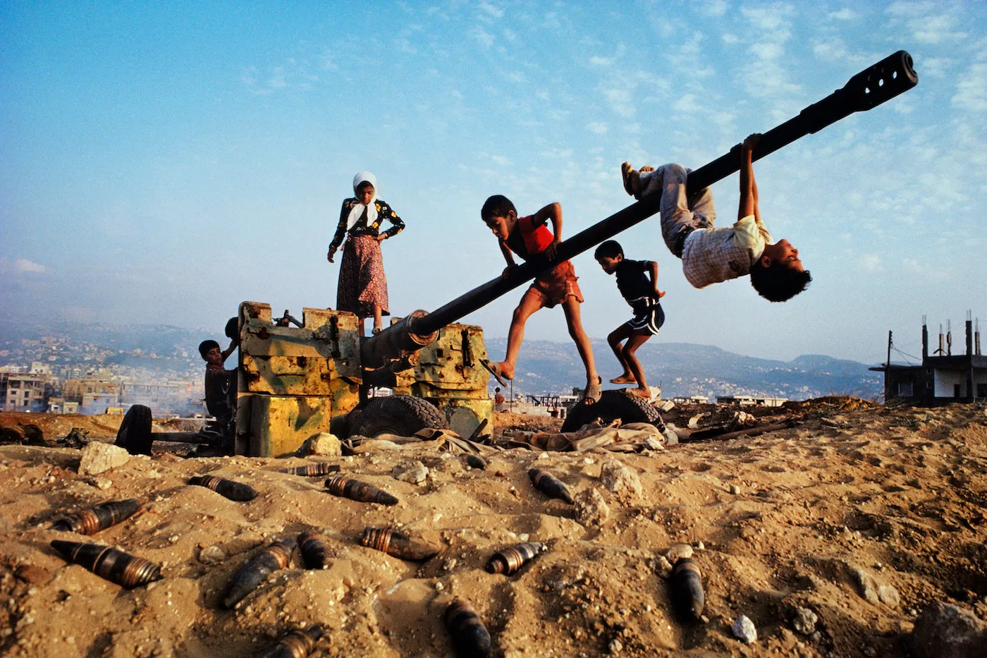 Steve McCurry, Lebanese Civil War. 1982.