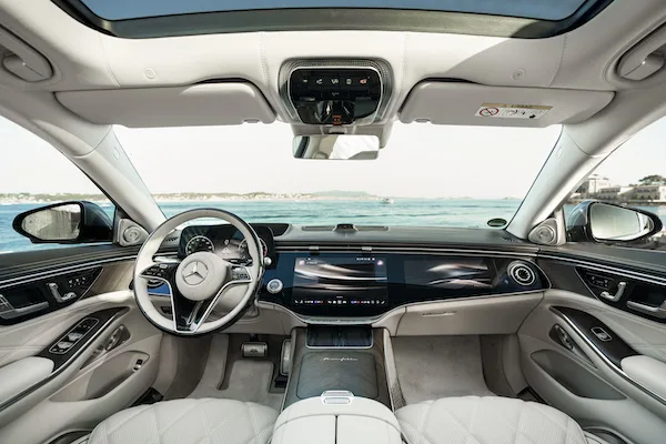 Mercedes-Maybach S 680 in Emerald Green/Mojave silver with a dual-tone interior in Maybach-exclusive Nappa leathers  in Macchiato Beige and Bronze Brown Pearl.