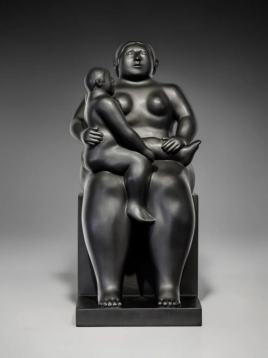 Fernando Botero, Maternity, 2005, Bronze, 57 x 30 x 24 cm | 22.4 x 11.8 x 9.4 in (Photo Credit:
© Studio SLB)