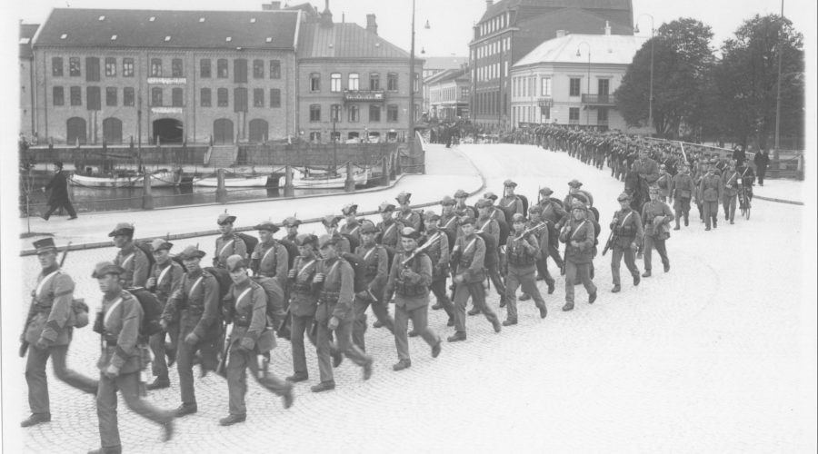 Soldater i mod-21 (1923) (Axel Kalling)