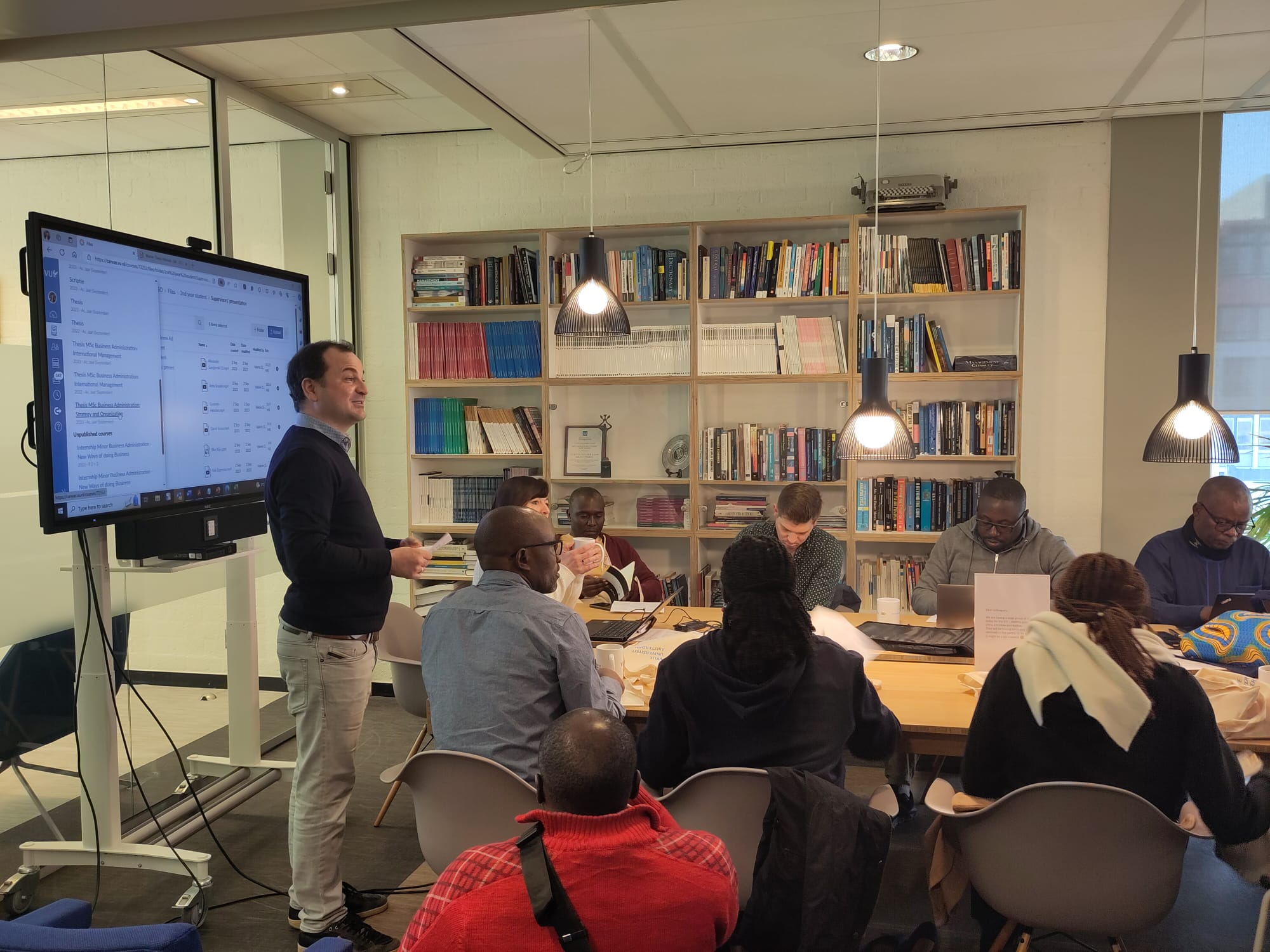 Prof Christopher Wickert welcomes ICT-4MRPQ project team members to VU Amsterdam