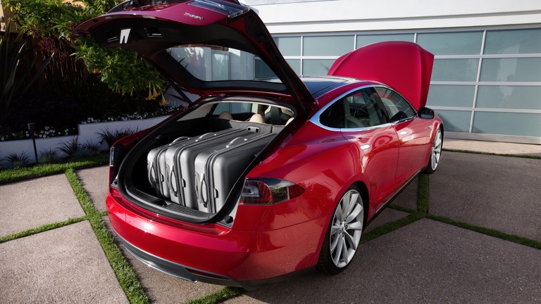 Tesla model S 11
