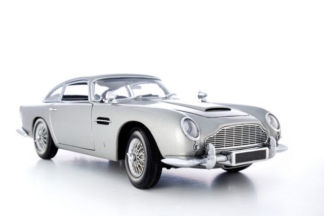 Aston Martin omvormen naar elektrische wagen