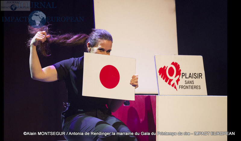 Antonia de Rendinger la marraine du Gala du Printemps du rire 8