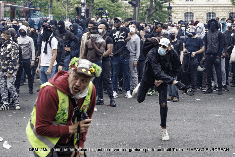 manif Adama Traore 64