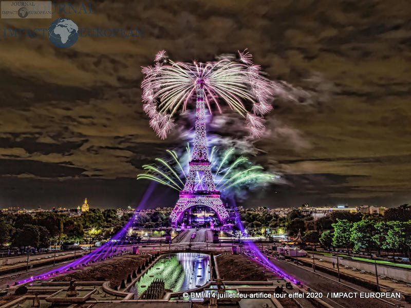 feu artifice tour eiffel 2020 03