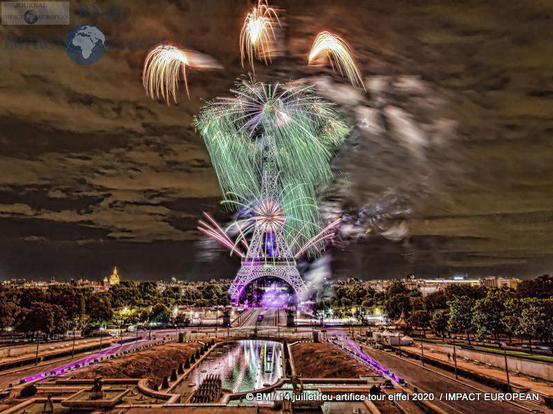 feu artifice tour eiffel 2020 05