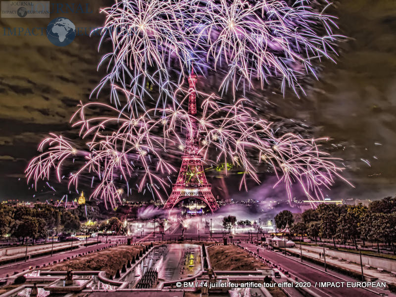 feu artifice tour eiffel 2020 10