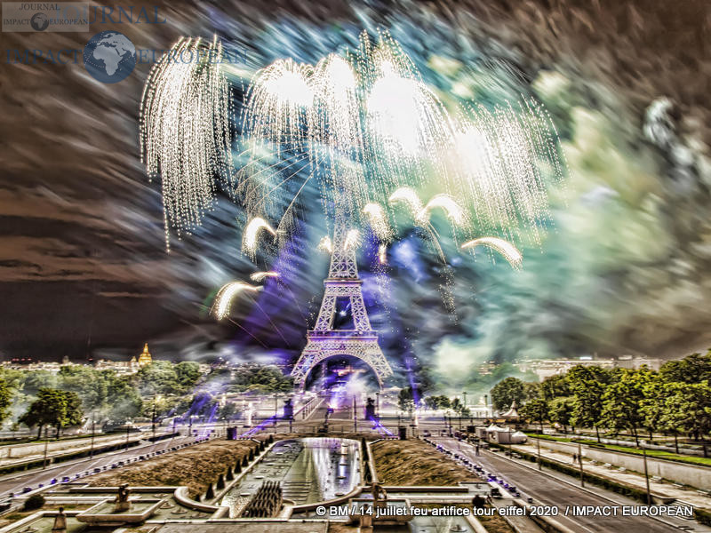 feu artifice tour eiffel 2020 23