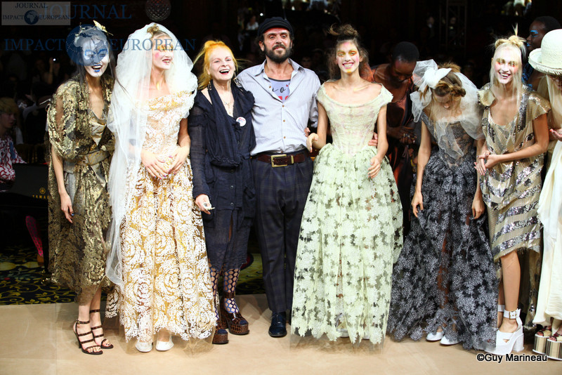 Vivienne Westwood et Andreas Kronthaler défilé War and Peace, printemps-été 2012 - Paris, octobre 2011