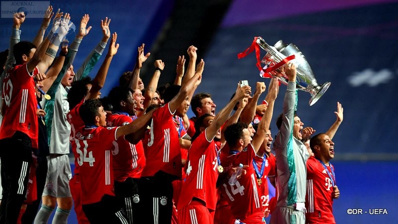 Six-time winners FC Bayern München5