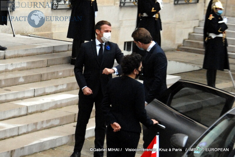 DSC_0008 MACRON et KURZ à Elysee