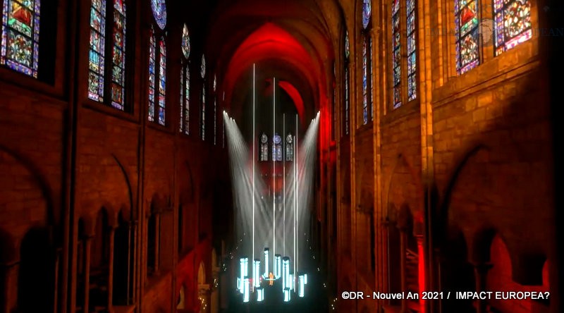 Paris - Concert de Jean-Michel Jarre dans Notre-Dame virtuelle