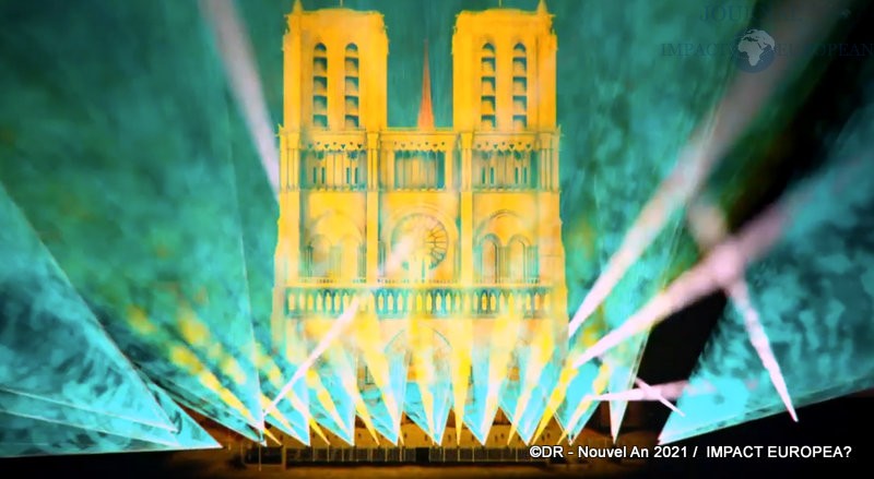 Paris - Concert de Jean-Michel Jarre dans Notre-Dame virtuelle