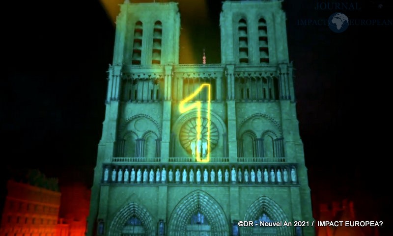 Paris - Concert de Jean-Michel Jarre dans Notre-Dame virtuelle