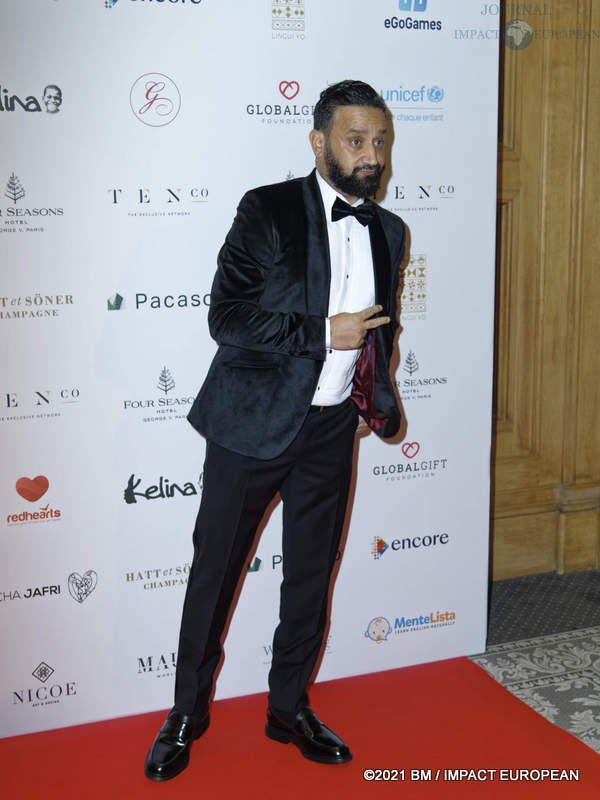 Cyril Hanouna lors de la 10ème édition du Global Gift Gala au Four Seasons Hotel George V à Paris