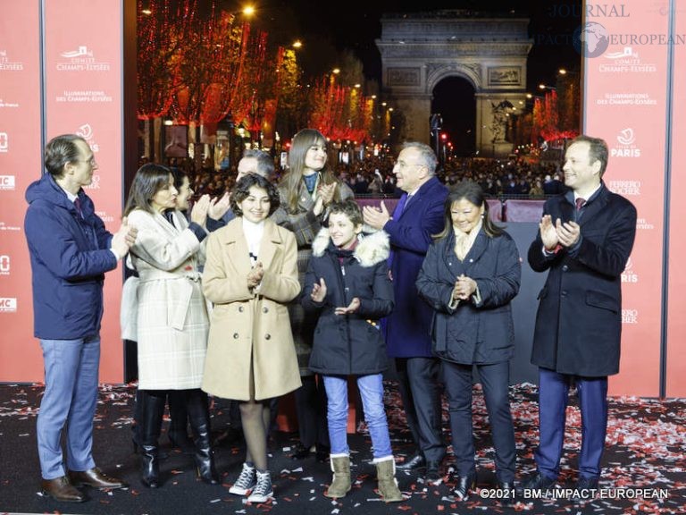 Illuminations Champs-Elysées 36