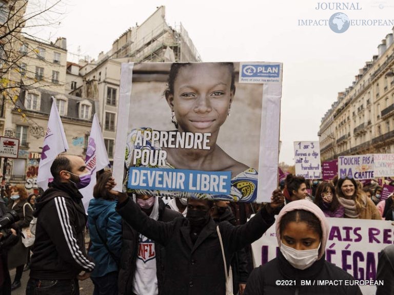 Manif stop violences 73