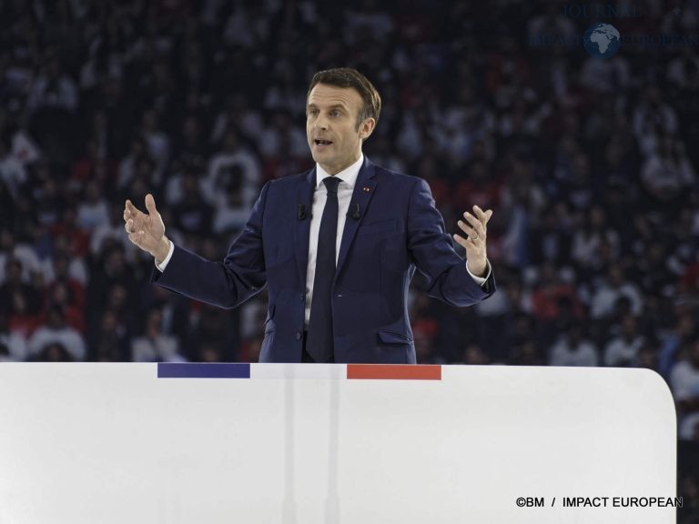 Emmanuel Macron 52