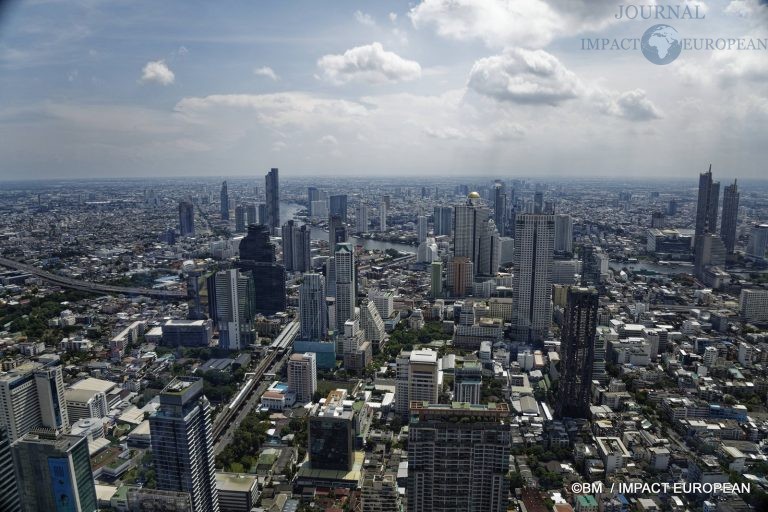 King Power Mahanakhon 03