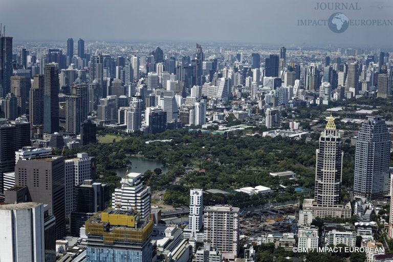 King Power Mahanakhon 18