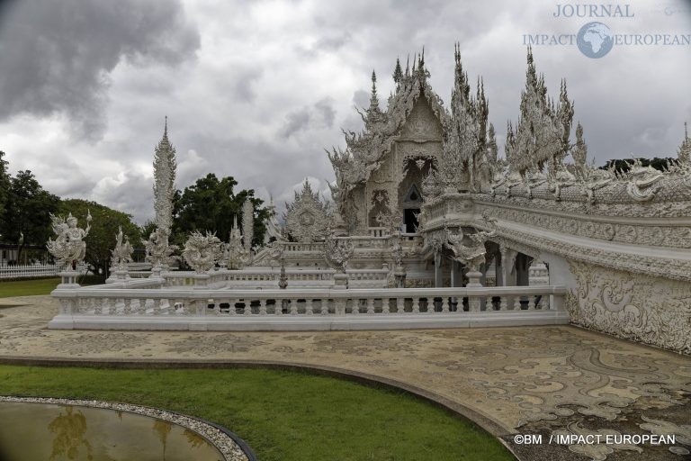 Wat Rong Khun 08