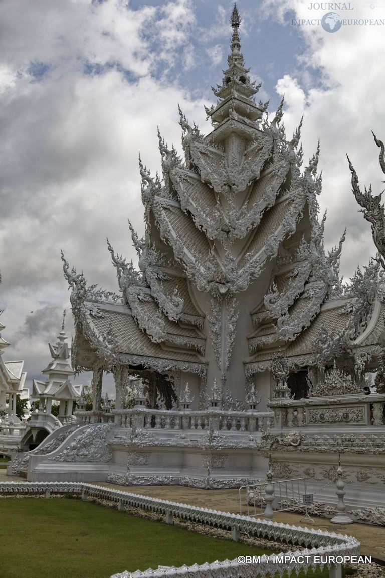 Wat Rong Khun 26