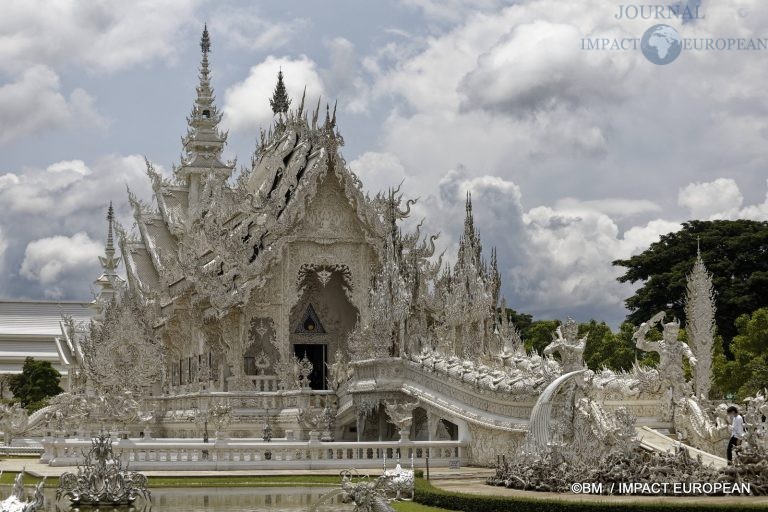 Wat Rong Khun 42