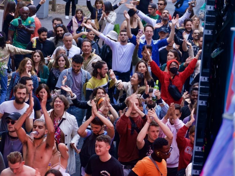 La Techno Parade dans les rues de Paris / ©Cerdic CHOTEL - IMPACT EUROPEAN