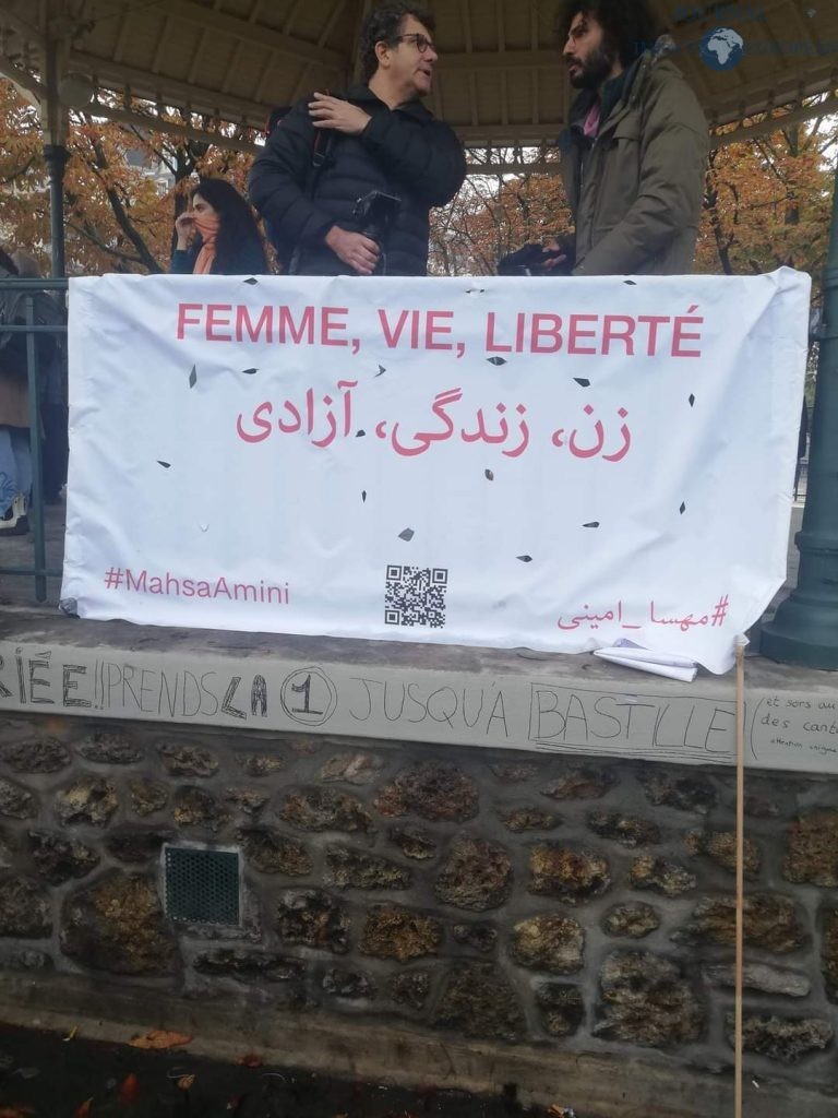 Des milliers de personnes rassemblées à Paris en signe de soutien au peuple iranien / ©YANG - IMPACT EUROPEAN