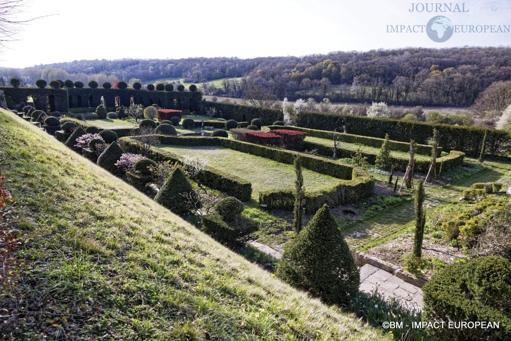 Château et jardins d'Ambleville 32