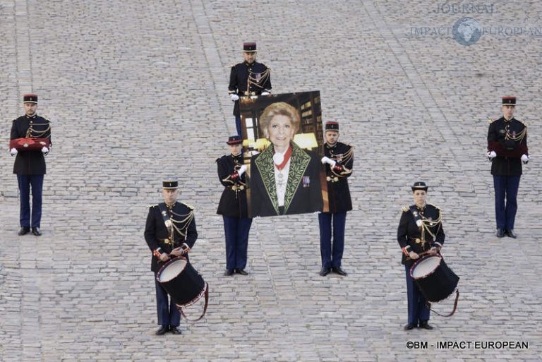 Hommage national Hélène Carrere d'Encausse 32