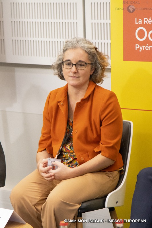 Gaëlle Paty ( sœur de Samuel Paty , bibliothécaire à Marciac )