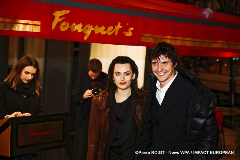 Ella Rumpf et Julien Frison - Dîner des nommés des César au Fouquet's Paris