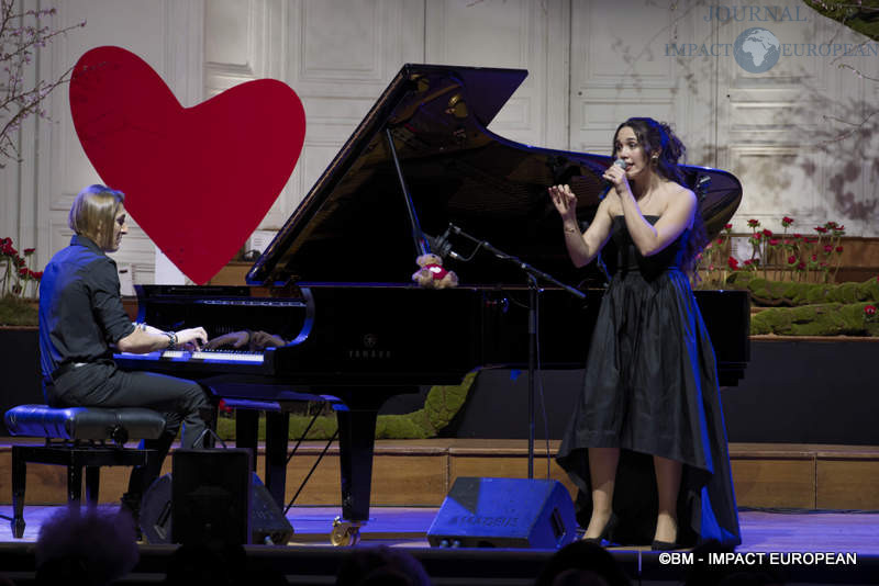 Le pianiste Marc-Olivier Poingt et la chanteuse Carolina Alabau