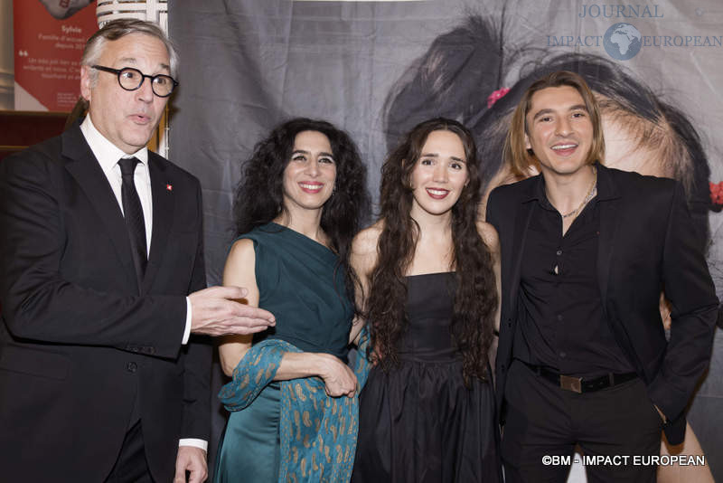 Orso Chetochine – Directeur général de Mécénat Chirurgie Cardiaque, la danseuse Karine HERROU-GONZALES, la chanteuse Carolina Alabau et le pianiste Marc-Olivier Poingt