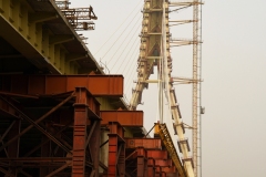 Signature Bridge over de Black River (Yamuna rivier) - Majnu Ka Tilla  - Delhi (16 juni 2018)