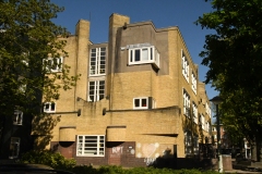 OBS Corantijn, Corantijnstraat, hoek Curaçaostraat, Westindische Buurt, Amsterdam (20-4-2020)