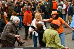 Feest voor Café de Toog - Nic. Beetsstraat, Amsterdam (27-4-2022)