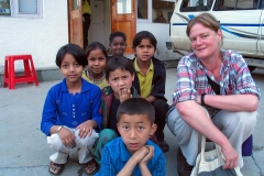 Kinderen van werkmigranten uit Rajasthan - Manali (juni 2006)